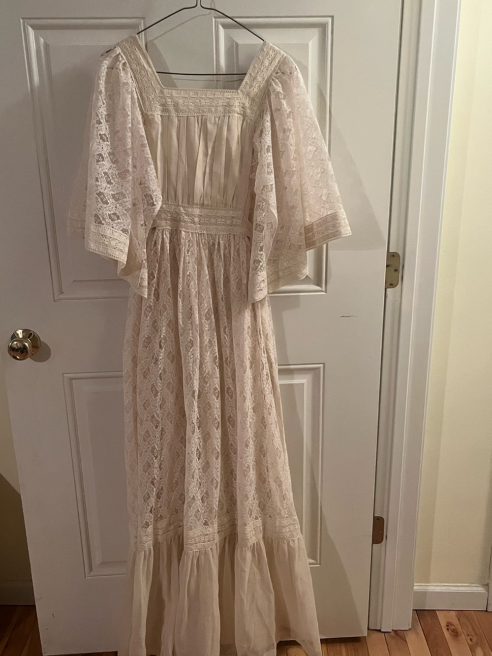 Vintage Lace Boho Maxi Dress in white